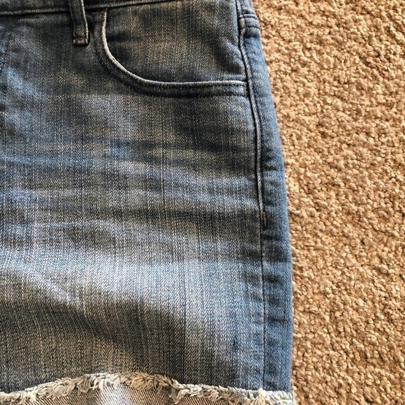Old Navy “ THE SWEETHEART “ shorts, size 2 - Picture 5 of 11